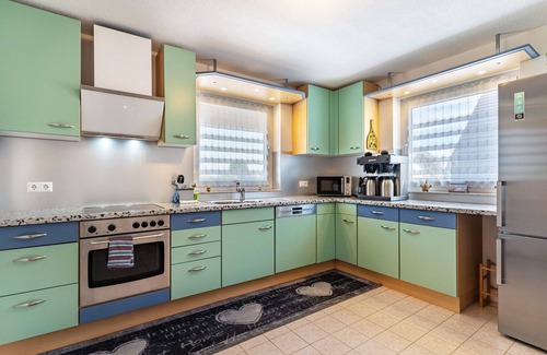 Kappel-Grafenhausen Apartment | Apartment 'Ferienwohnung Leon, 110qm' with Shared Garden, Wi-Fi and Air Conditioning