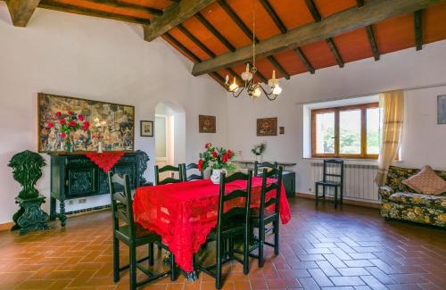 Monteriggioni Apartment | Apartment Fattoria Petraglia - Padronale by Interhome