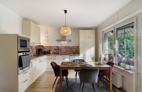 Norden Apartment | Apartment 'Ferienhaus Sonnenschein - Wohnung 2' with Private Terrace, Private Garden and Wi-Fi
