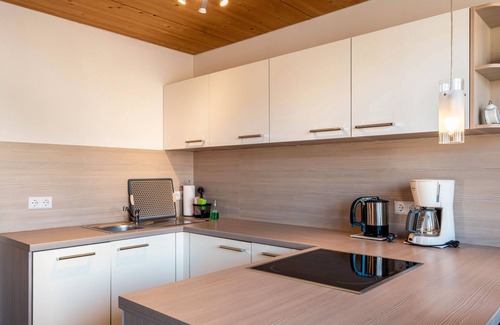 Neipperg Apartment | Apartment 'Ferienwohnung Trollinger' with Balcony and Wi-Fi