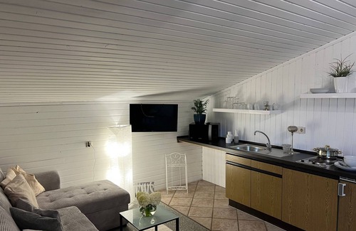 Taxenbach Apartment | Apartment 'Ferienwohnung 5' with Mountain View, Balcony & Wi-Fi