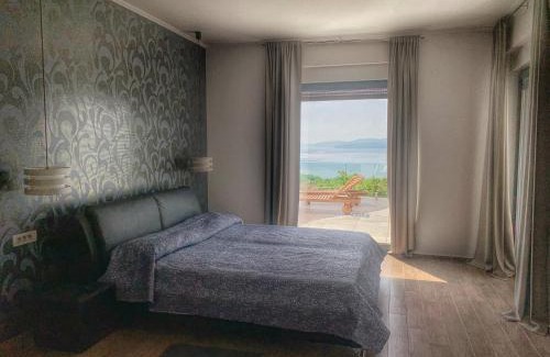 Cikovici Apartment | Apartment Flora with swimming pool