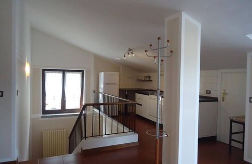Idro Apartment | Apartment for 2 adults + 1 child, great view, 200m to the lake/beach, garden