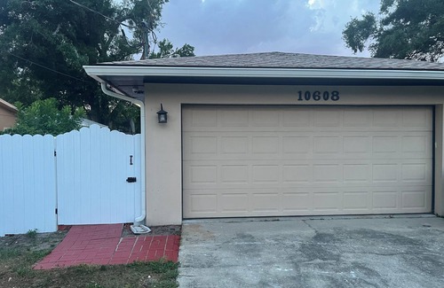 Terrace Park Apartment | Apartment for 2 people only 5 minutes from Bush Garden and USF, cozy.