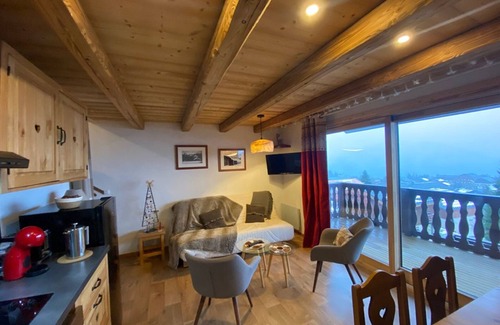 Crest-Voland Apartment | Apartment for 4 with terrace, near center and slopes, garage parking