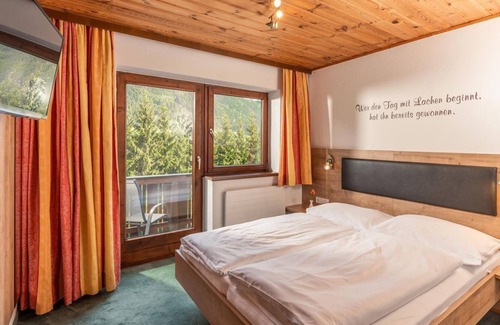 Schladming Bed & Breakfast | Apartment for 6-7 persons - Hotel Starchlhof