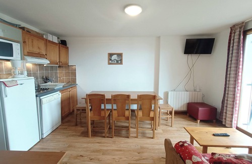 Albiez-le-Vieux Apartment | Apartment for 6 to 8 People in Albiez-Montrond