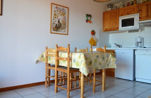 Pyrenees 2000 Apartment | Apartment for 6 with parking and pets allowed