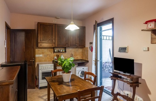Grosseto Apartment | Apartment 'Forasacco Rosso' with Private Terrace, Wi-Fi and Air Conditioning