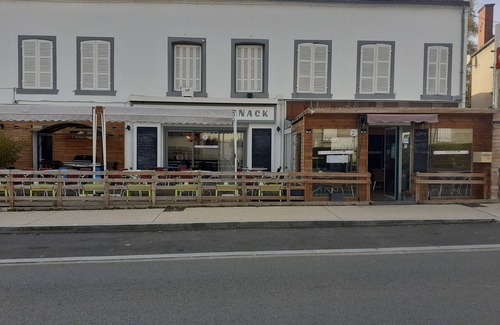 Saint-Eloy-les-Mines Apartment | Apartment 'Le Bellagio' with Shared Terrace and Wi-Fi