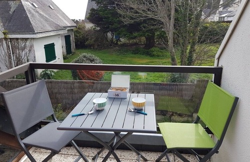 Morbihan Apartment | Apartment in a small residence with direct access to the beach.