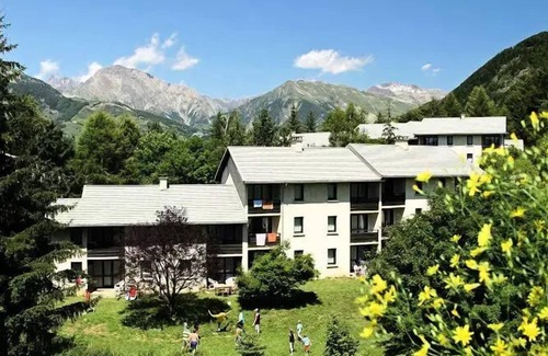 Saint-Leger-les-Melezes Apartment | Apartment "Etage" 2 Rooms 5 persons