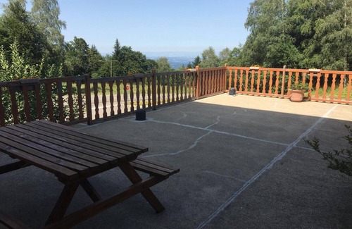 Montferrier Apartment | Apartment 'Framboise Les Monts D'olmes' with Mountain View and Private Terrace