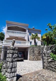 Mihotici Apartment | Apartment Garden & Sea
