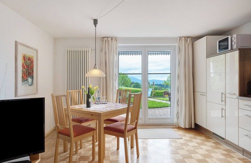 Eschbach Apartment | Apartment 'Gartenblick' with Mountain View, Private Terrace and Wi-Fi
