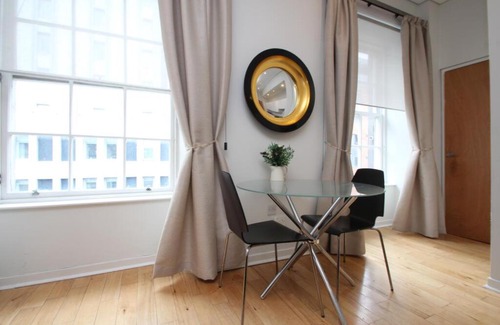 Whiteinch Apartment | Apartment Glasgow