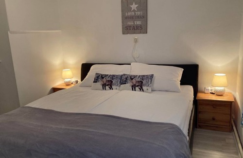 Woerth Bed & Breakfast | Apartment Hirsch - Standlgut