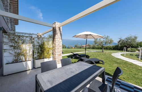 Pulciano Apartment | Apartment "Il Fiordaliso - Little Paradise" with Mountain View