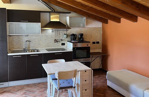 Arolo Apartment | Apartment 'Il Nido Di Arianna' with Shared Terrace, Balcony and Wi-Fi