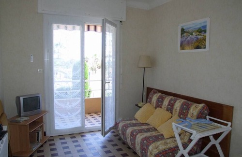 Frejus Port Apartment | Apartment in a fenced residence, 50m from the beach