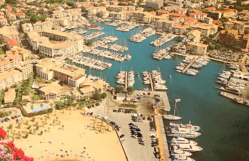 Frejus Port Apartment | Apartment in a fenced residence, 50m from the beach