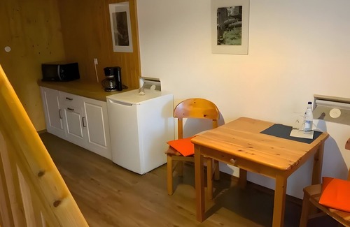 Lindberg Apartment | Apartment in A Hotel '5' with Mountain View, Private Terrace and Wi-Fi