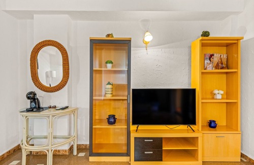 Torrevieja Apartment | Apartment In A Hotel 'Unique Hotel Apartment 1-1' with Balcony, Wi-Fi and Air Conditioning