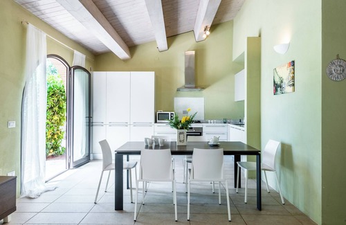 Trequanda House | Apartment In A Hotel "Villa Salvia" with Shared Pool, Private Terrace & Wi-Fi