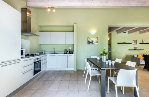 Trequanda House | Apartment In A Hotel "Villa Salvia" with Shared Pool, Private Terrace & Wi-Fi