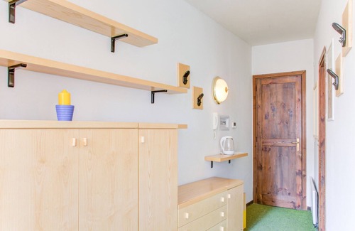 Cervinia Apartment | Apartment in Cervinia With Ski Access
