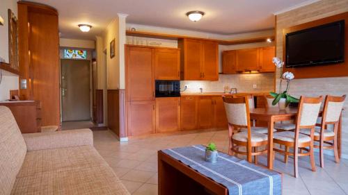Csopak Apartment | Apartment in Csopak - Balaton 37076