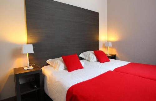 Roz-sur-Couesnon Apartment | Apartment in France with Stunning Polder Views