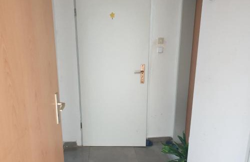 Gelsenkirchen-West Apartment | Apartment in Gelsenkirche with free Parking wifi amazon prime Video