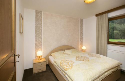 Lechaschau Apartment | Apartment in Hinterbichl near Ski Bus