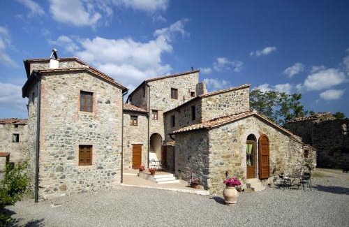 Montecastelli House | Apartment in Tuscany with Stunning Views, cleaning included