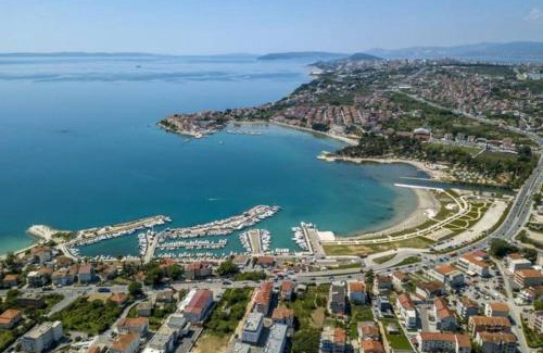 Podstrana Apartment | Apartment in Podstrana near the sea, river & mountain between Omis & Split