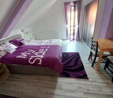 Rakovica Apartment | Apartment in Rakovica with Terrace, Air conditioning, Wifi (601-1)
