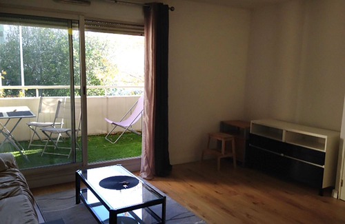 Boutonnet Apartment | Apartment in the beautiful district of Arceaux