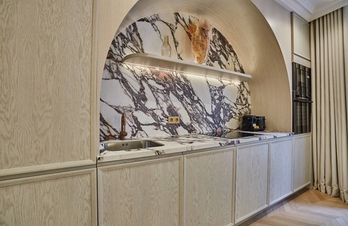 Enfants-Rouges Apartment | Apartment in the Marais With Air-conditioned