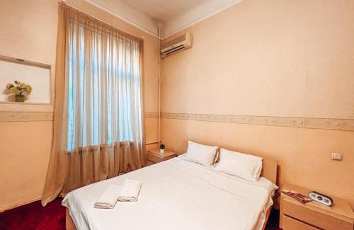 Khreshchatyy Yar Apartment | Apartment - Independence Square