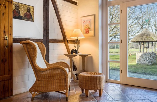 Vellahn Apartment | Apartment "Juttashof" with Private Terrace, Private Garden & Wi-Fi