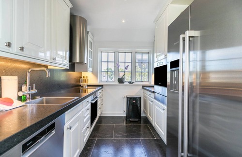 Keitum Apartment | Apartment 'Konstantin Tipkenhues' with Sea View, Balcony and Wi-Fi