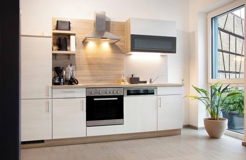 Wittighausen Apartment | Apartment 'Kornblume' with Private Terrace, Shared Garden and Wi-Fi