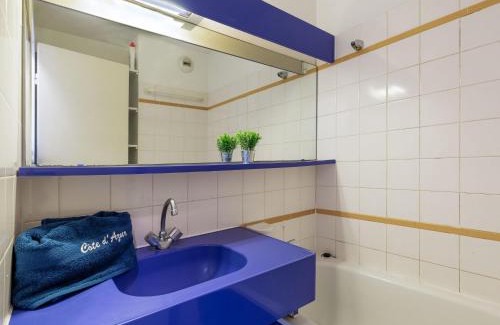 Le Dramont Apartment | Apartment L'Esquinade - FH 012 by Interhome