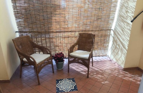 Vico Equense Apartment | Apartment 'La Dolce Pausa' with Mountain View, Wi-Fi and Air Conditioning