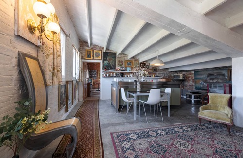 Riudecanyes Apartment | Apartment 'La Fabriqueta Deluxe' with Mountain View, Wi-Fi and Air Conditioning