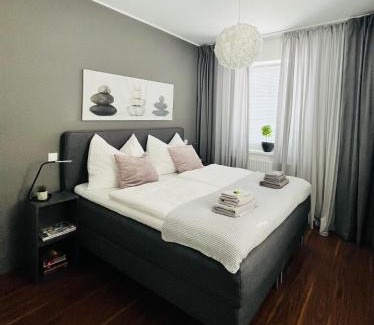 Maxglan House | Apartment Leo6