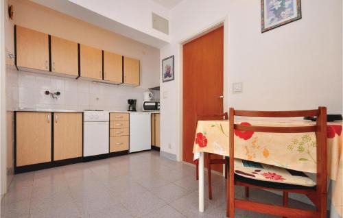 Celina Apartment | Apartment Lokva Rogoznica Put Starog Sela Iii