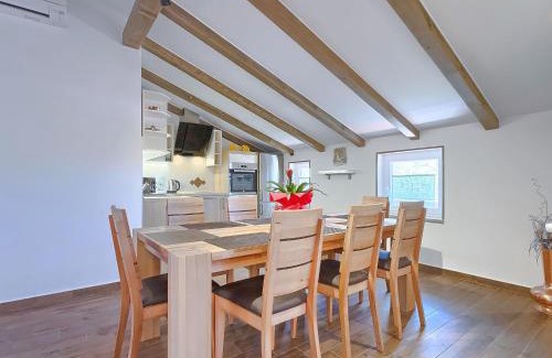 Valica Apartment | Apartment Majda by Interhome