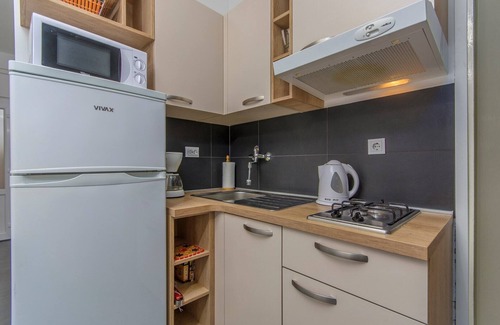 Porec Apartment | Apartment Majic with Terrace and Garden